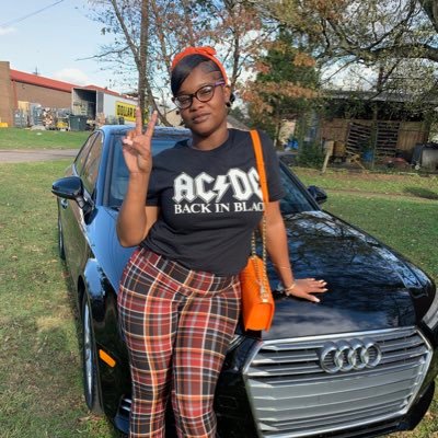 Profile Picture of Brown Tingsss🤎🧘🏾‍♀️ (@MaeMonthof) on Twitter