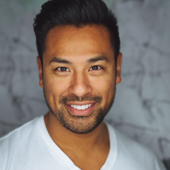 Profile Picture of Richard Blumenthal (@richardblumenth) on Poshmark