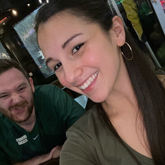 Profile Picture of Chelsea Steady (@chelmarie970) on Poshmark