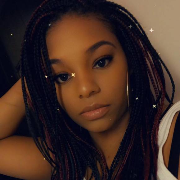 Profile Picture of Jasmynne Chivers (@jazzyre3) on Poshmark