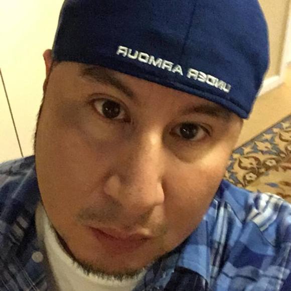 Profile Picture of Bob Oliver (@chaos1980) on Poshmark