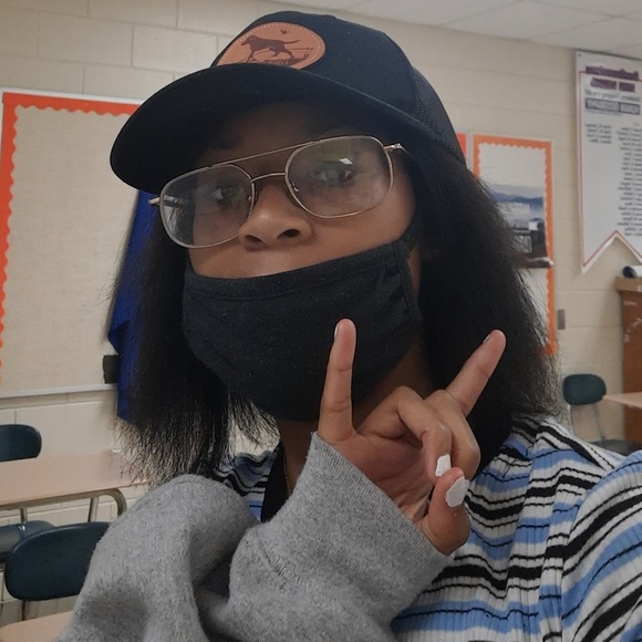 Profile Picture of Dakota-marie Honaker (@koty966) on Poshmark