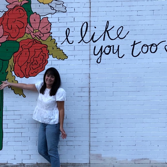 Tami Garleff - Poshmark Profile Picture of Tami Garleff (@tmgarleff) on Poshmark