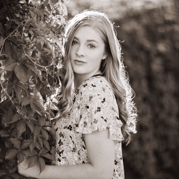 Profile Picture of Megan Rediger (@megan_emily_) on Poshmark