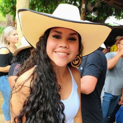 Profile Picture of Unicórnia 🦄 ❤️ (@AmandaMonBatis1) on Twitter