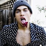 Profile Picture of -hannah (@trappedjedi) on Instagram