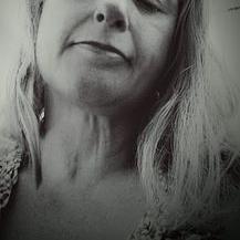 Profile Picture of Leslie Monks (@leslie_monks) on Twitter