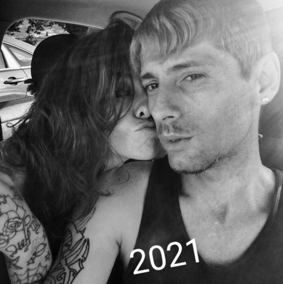 Profile Picture of Sethnkristen Seagraves (@sethnkristen) on Poshmark