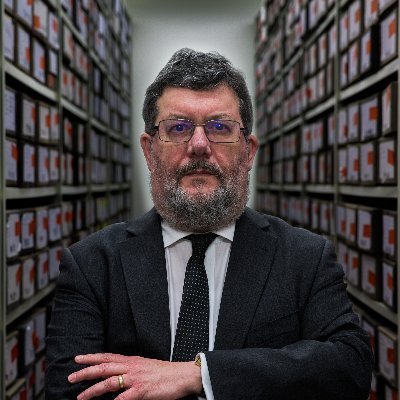 Profile Picture of Tony Comer (@TCHisTree) on Twitter