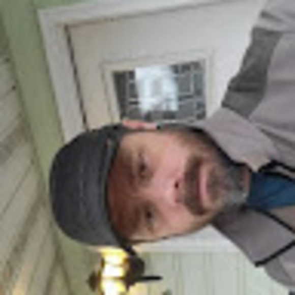 Profile Picture of Matthew Osterhoudt (@osterhoudt1980) on Poshmark