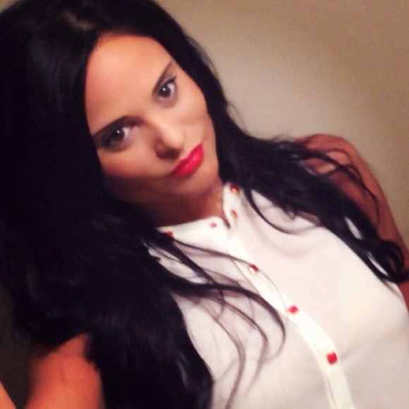 Profile Picture of Christy Mungia (@cmungia1) on Poshmark