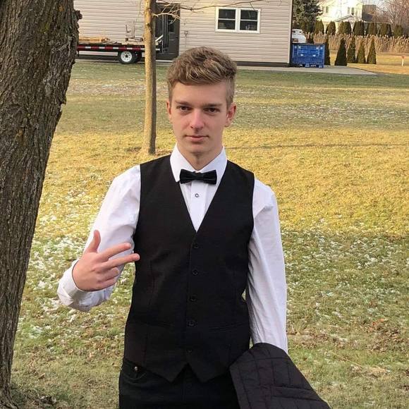 Profile Picture of Michael Cote (@michaelcote) on Poshmark