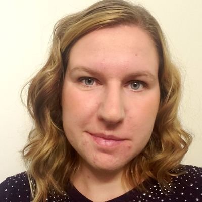 Profile Picture of Leah Day Smith (@readingflowerld) on Twitter