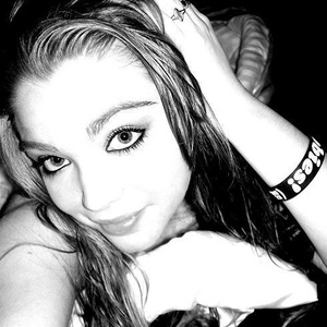 Profile Picture of Carly Morgan (@carlyyszpage) on Myspace