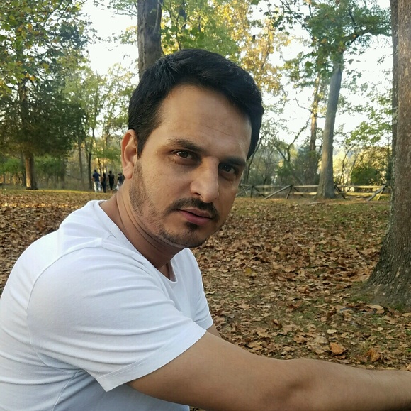 Profile Picture of Amanullah Fnu (@fnuu) on Poshmark