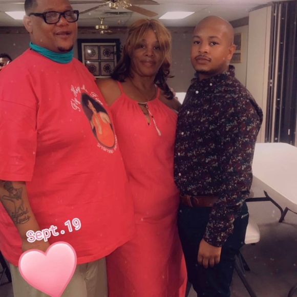 Profile Picture of Freddrick Lewis (@fredjlewis22) on Poshmark