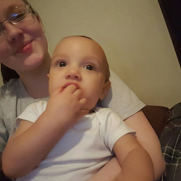 Profile Picture of Kayla Groger (@g_kayyyy) on Poshmark