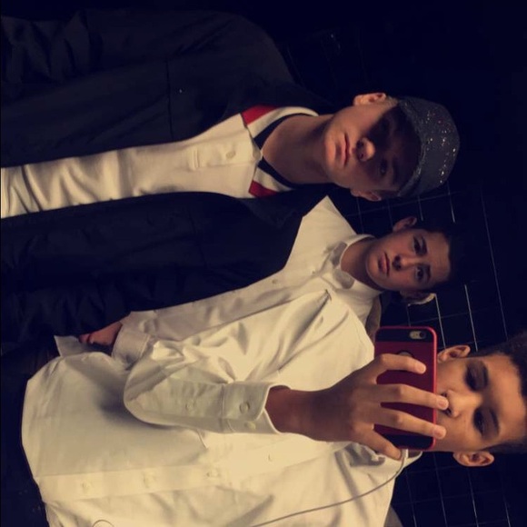 Profile Picture of Ian Mabin (@ianmabin) on Poshmark