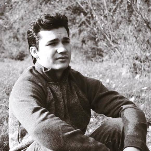 Profile Picture of Luis Cornelio (@yoboyluis) on Poshmark