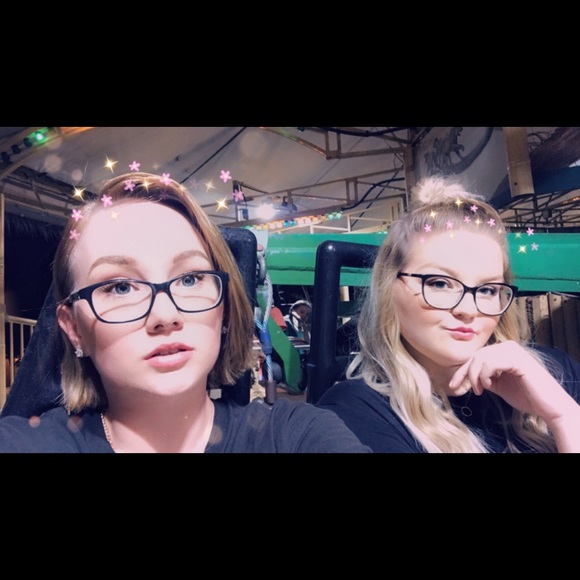 Profile Picture of Christian Bridges (@christian050616) on Poshmark