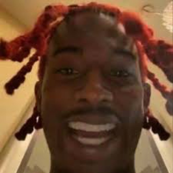 Profile Picture of Lucius Sapien (@mateosnuts_) on Poshmark