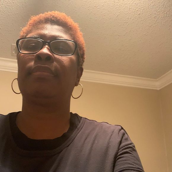 Profile Picture of Tarlyon Coleman (@tarlyoncoleman) on Poshmark