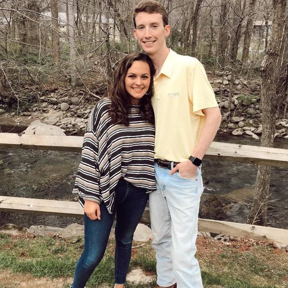 Profile Picture of Evan Hopper (@evan_hopper) on Poshmark