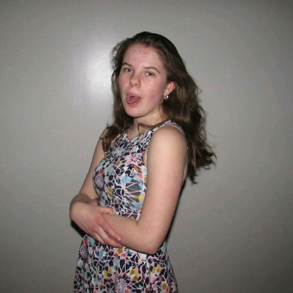 Profile Picture of Zoey Peterson (@zoey1404) on Poshmark