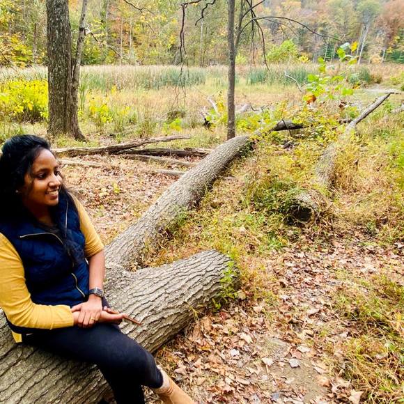 Profile Picture of Deepa Raj mohan (@deepa_r) on Poshmark
