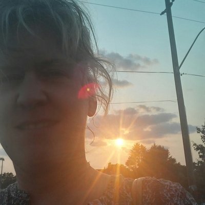 Profile Picture of Kate Kennedy Browne (@drydoll2001) on Twitter