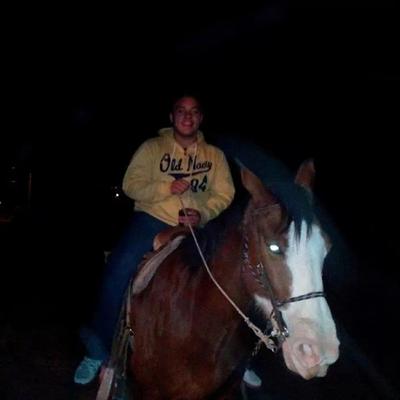 Profile Picture of Jonathan Mendivil (@grandsolvien) on Twitter