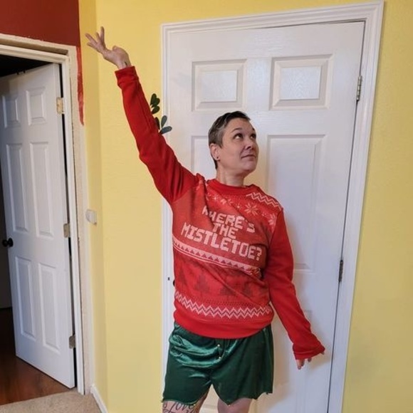 Profile Picture of Em Bukowski (@3mily8all) on Poshmark