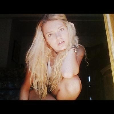 Profile Picture of La Chica Duғғ™ (@SarahHartz_) on Twitter