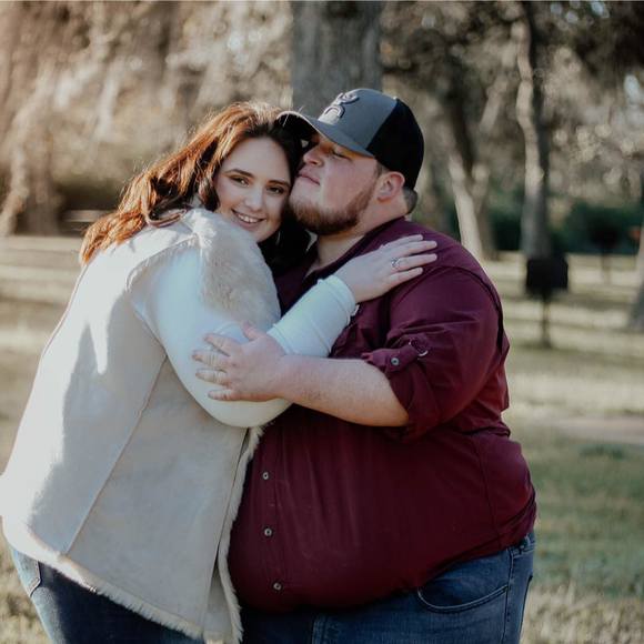 Profile Picture of Haley Rodgers (@haley_rodgers16) on Poshmark