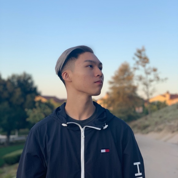 Profile Picture of Kyle Chang (@kylechang1040) on Poshmark