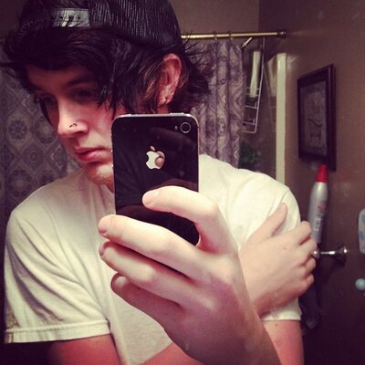 Profile Picture of Dustin Stout. (@ColdWolfDustin) on Twitter