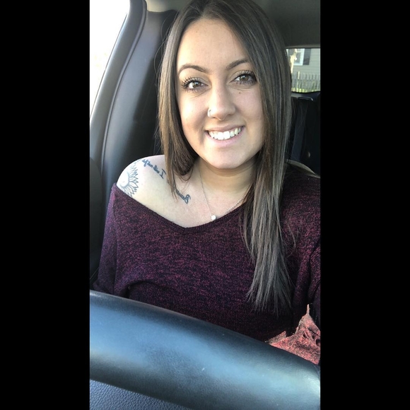 Profile Picture of Jenna Petrarca (@softballstyle1) on Poshmark