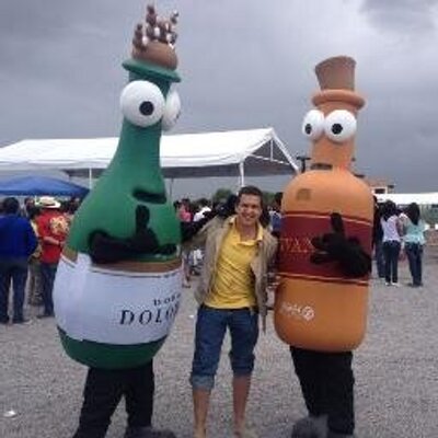Profile Picture of Julian Moore (@snackzs) on Twitter