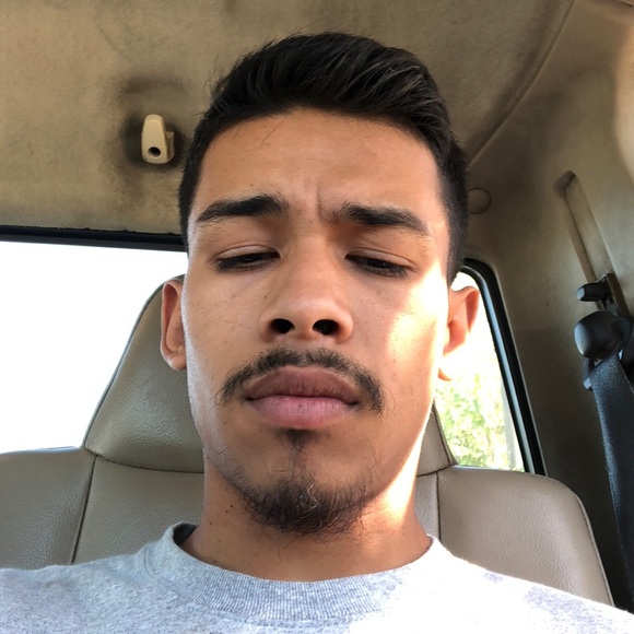 Profile Picture of Alex Haro (@hay2lex) on Poshmark