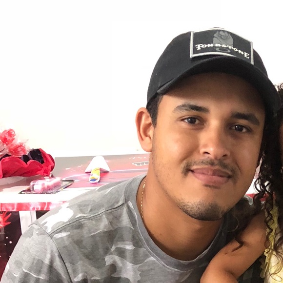 Profile Picture of Jefferson Silva (@jeffersontti06) on Poshmark