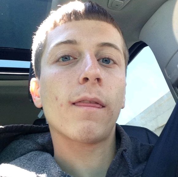Profile Picture of Travis Clarke (@bluefiles0006) on Poshmark