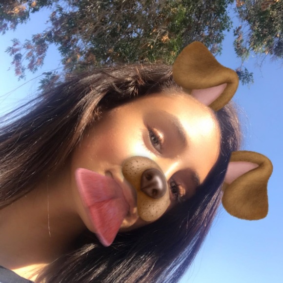 Profile Picture of Amera Ahmed (@amera_ahmed03) on Poshmark