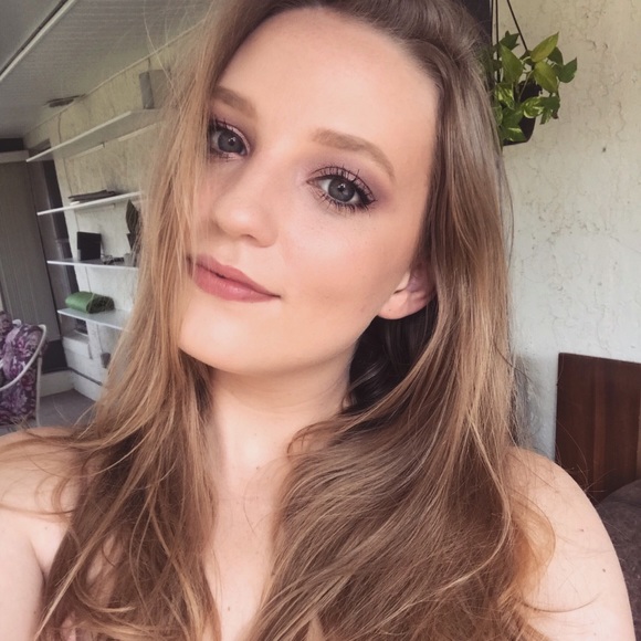 Profile Picture of Jenna Mckay (@jmkaay) on Poshmark