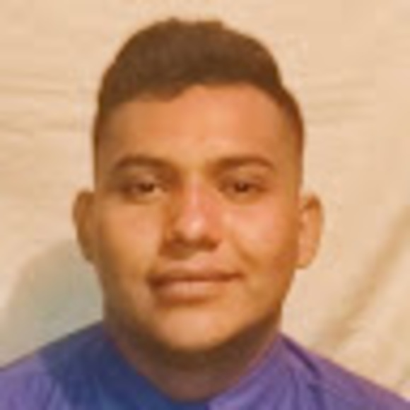 Profile Picture of Fernando Pivaral (@fernandopivaral) on Poshmark