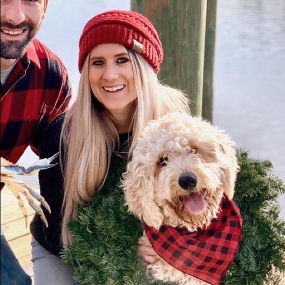 Profile Picture of Brittany Goldstraw (@bgoldstraw) on Poshmark