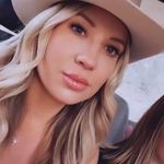 Profile Picture of Melissa Young (@mich.elleyoung7) on Instagram