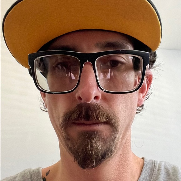 Profile Picture of Chris Dunham (@chrisdunham441) on Poshmark