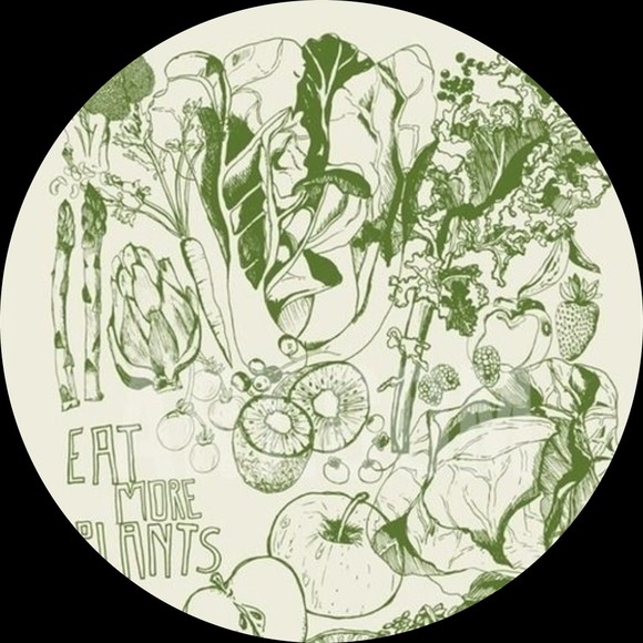 Profile Picture of Coco Johnson (@cocoej) on Poshmark