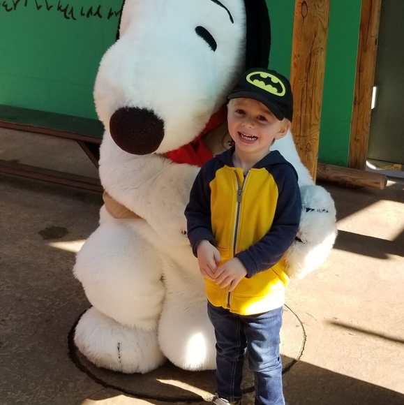 Profile Picture of Lauren Starbird (@lefinkel) on Poshmark