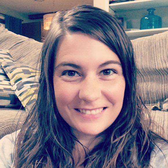 Profile Picture of Megan Deprez (@megandeprez) on Poshmark